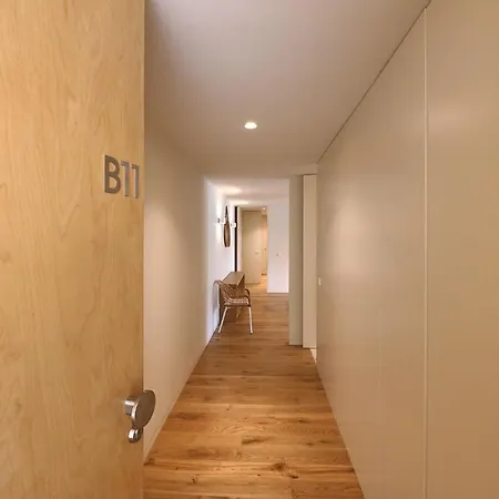 Апартаменты Flh Porto Stylish Flat With Garden Вила-Нова-ди-Гая